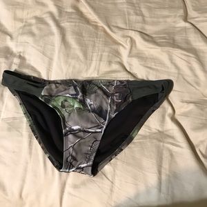 💕 Camouflage bikini bottoms